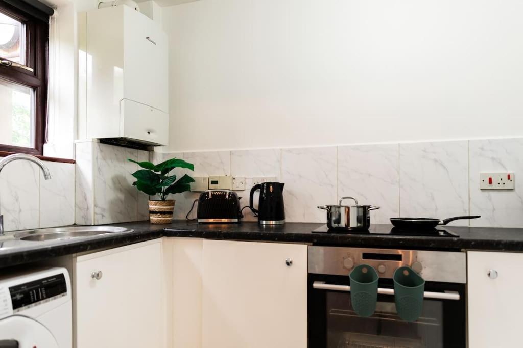 Apartament Cosy Decorated Flat In Tonbridge Zewnętrze zdjęcie